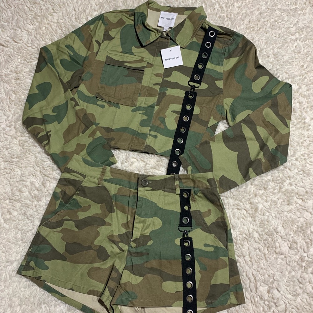 🔥Better Be 2 Piece Camouflage Shorts Set. Size S